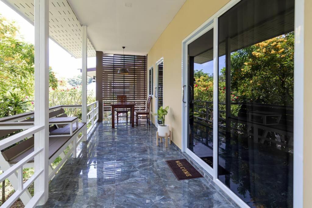 Apple Villas Haad Chao Phao Exterior photo